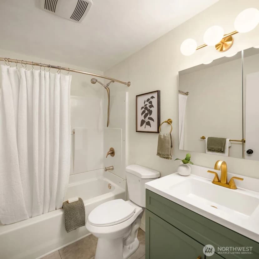 Property photo for 13515 121st Avenue Ne, Kirkland photo 13