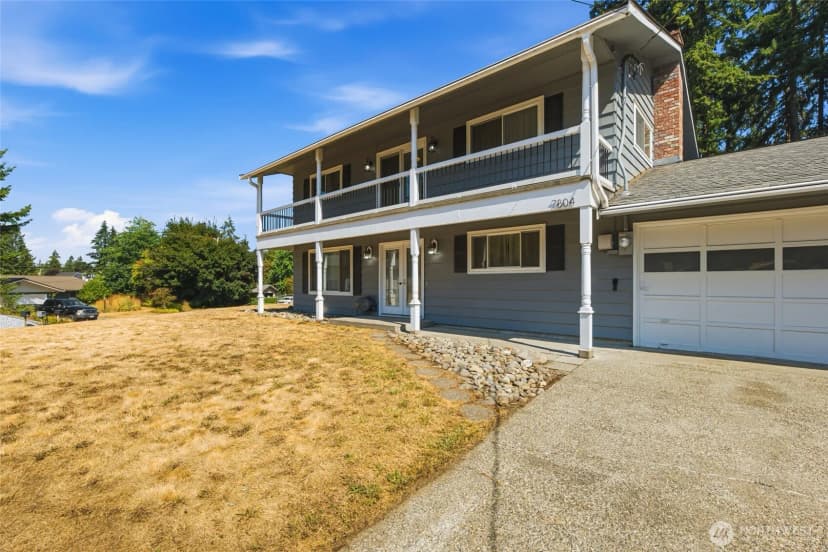Property photo for 7804 Bobcat Drive Se, Lacey photo 4