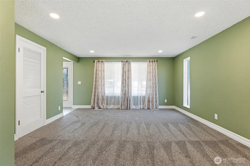 Property photo for 7804 Bobcat Drive Se, Lacey photo 9