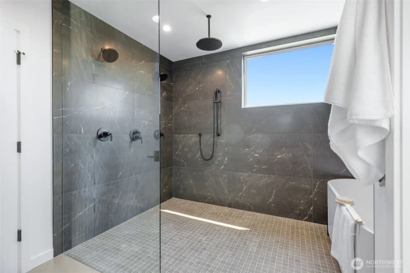 Property photo for 4219 51st Avenue S, Seattle photo 15