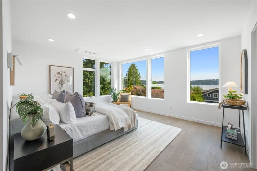 Property photo for 4219 51st Avenue S, Seattle photo 13