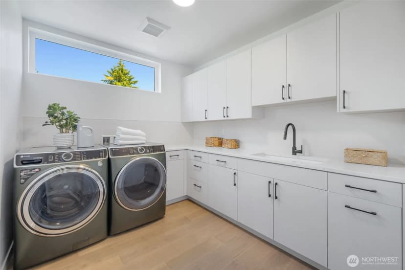 Property photo for 4219 51st Avenue S, Seattle photo 22