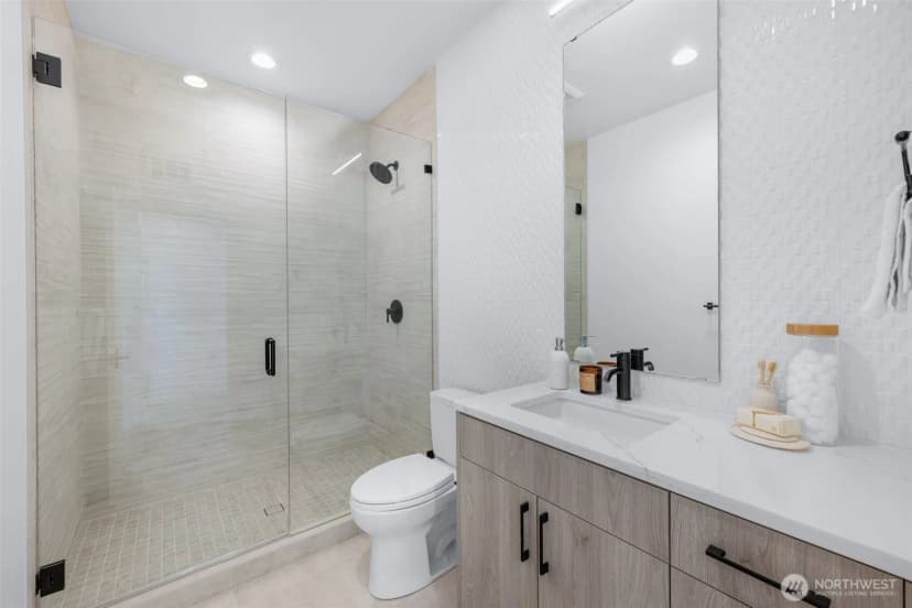 Property photo for 4219 51st Avenue S, Seattle photo 17