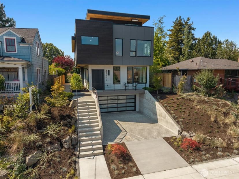 Property photo for 4219 51st Avenue S, Seattle photo 36