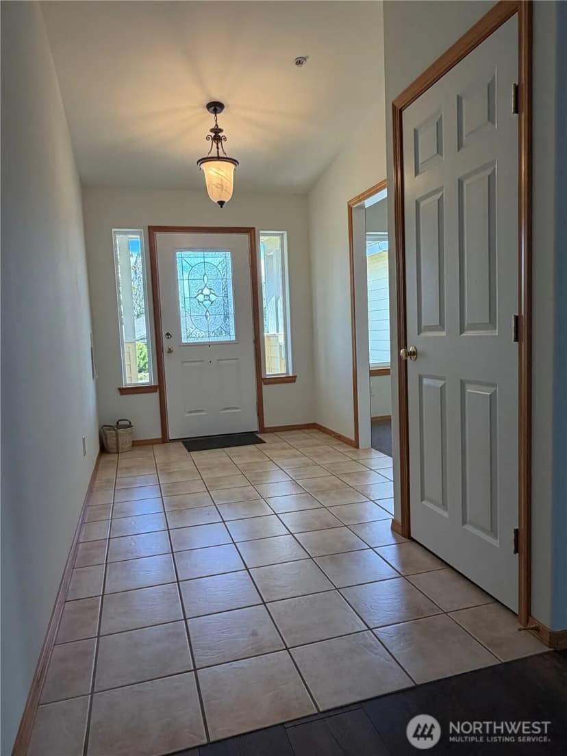 Property photo for 91 Fieldstone Court, Ellensburg photo 3