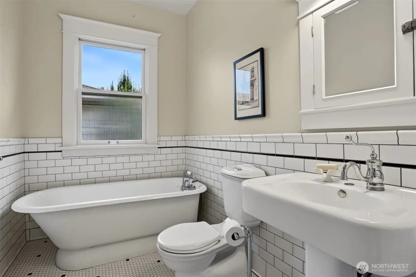Property photo for 2833 Nw 69th Street, Seattle photo 13