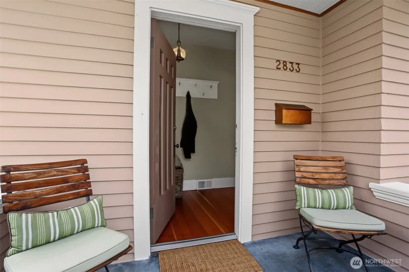 Property photo for 2833 Nw 69th Street, Seattle photo 3