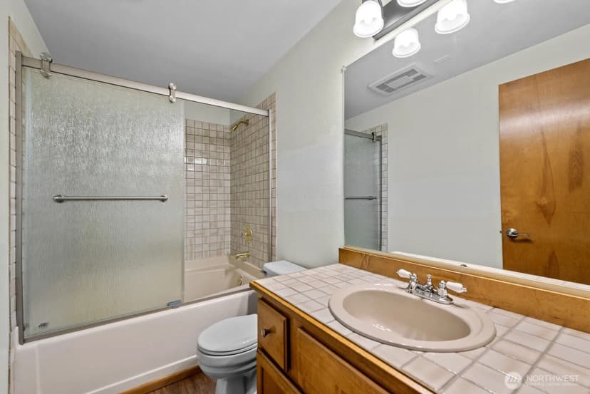 Property photo for 6920 California Avenue Sw #12, Seattle photo 15