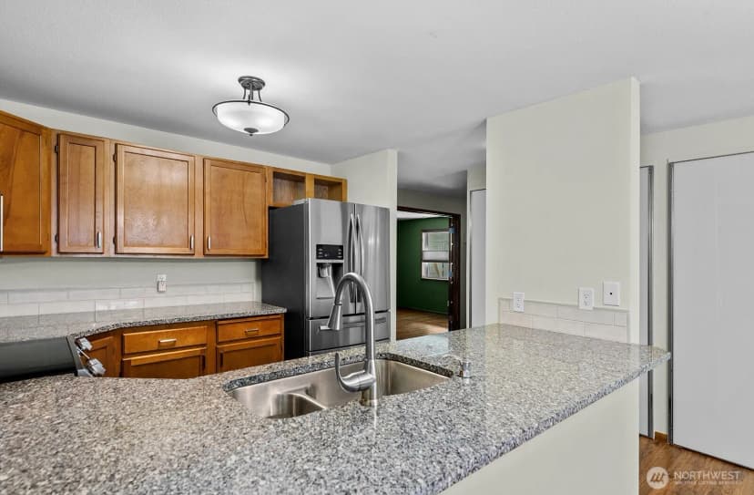 Property photo for 6920 California Avenue Sw #12, Seattle photo 9