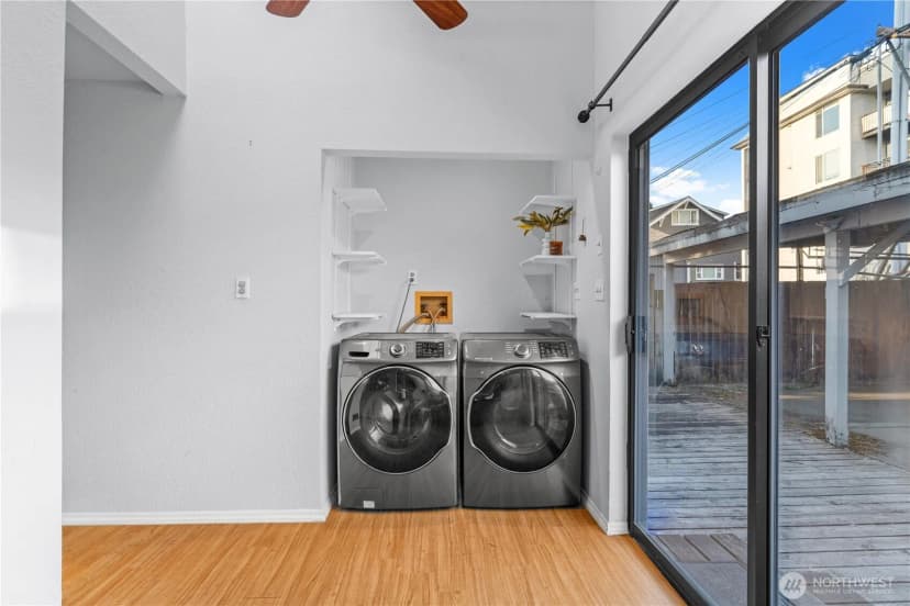 Property photo for 631 N Steele Street, Tacoma photo 22
