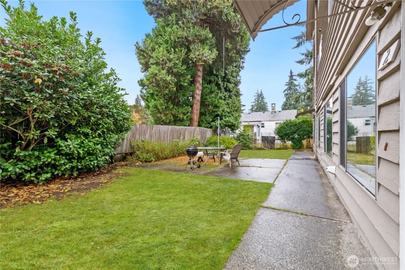 Property photo for 14520 Phinney Avenue N, Shoreline photo 13