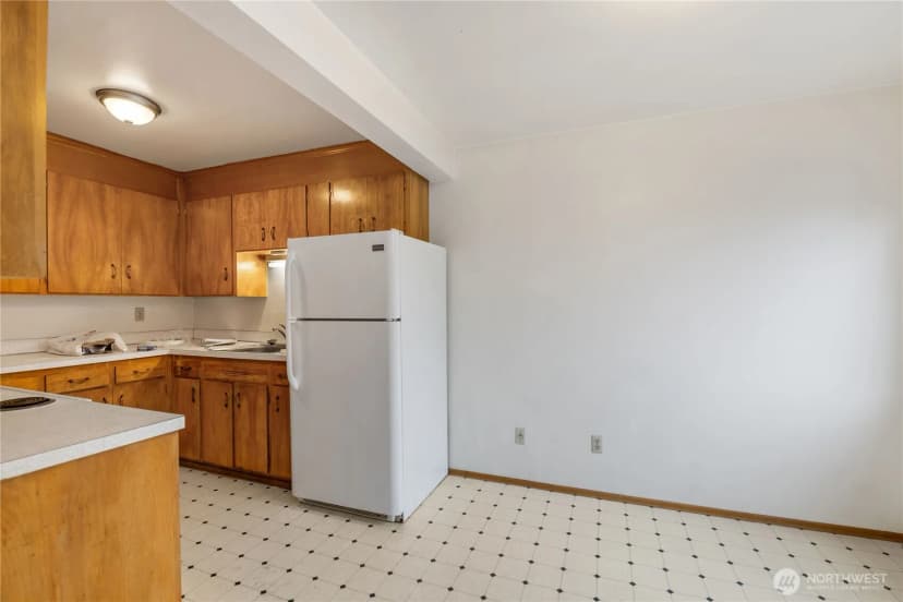 Property photo for 14520 Phinney Avenue N, Shoreline photo 7