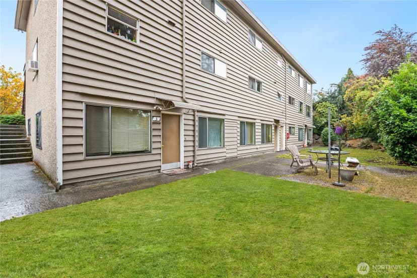 Property photo for 14520 Phinney Avenue N, Shoreline photo 12
