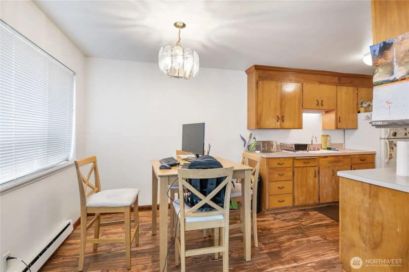 Property photo for 14520 Phinney Avenue N, Shoreline photo 10
