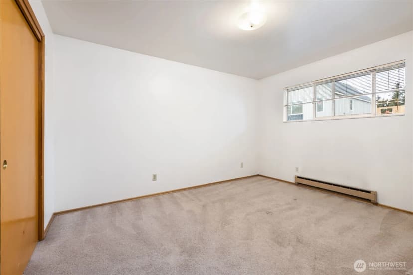 Property photo for 14520 Phinney Avenue N, Shoreline photo 8