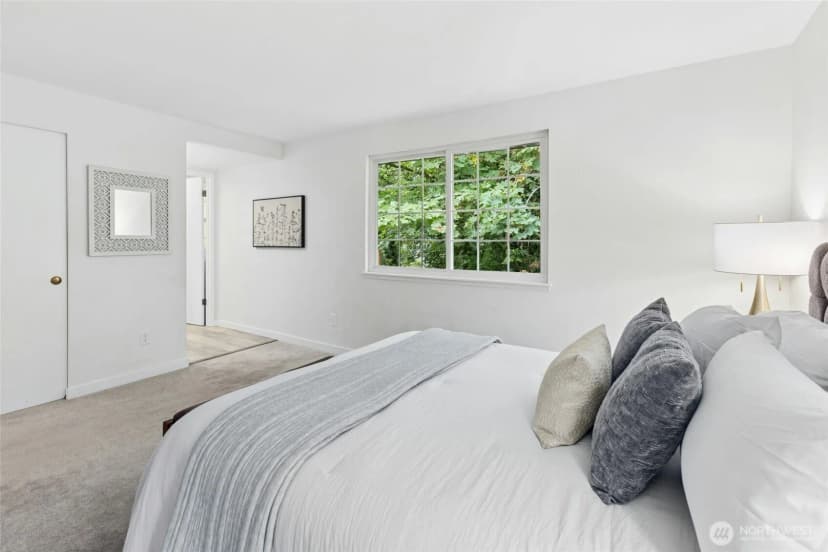 Property photo for 4621 123rd Avenue Se, Bellevue photo 12