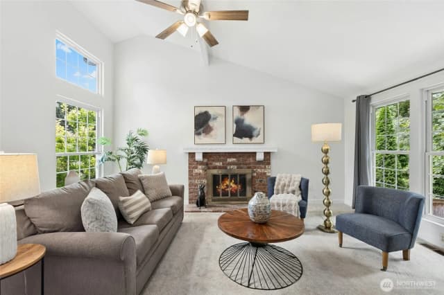 Property photo for 4621 123rd Avenue Se, Bellevue photo 4