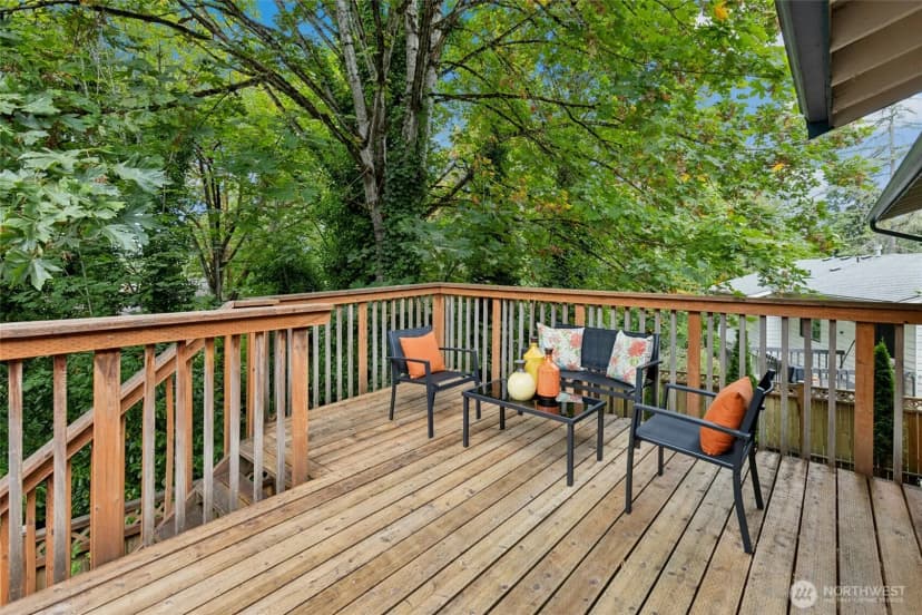 Property photo for 4621 123rd Avenue Se, Bellevue photo 27