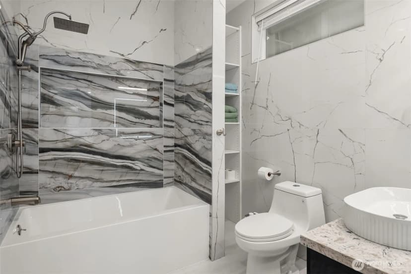 Property photo for 11502 6 Avenue Nw #1, Seattle photo 26