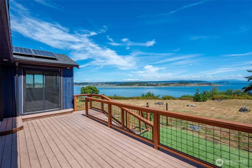 Property photo for 1526 Scenic Heights Road, Oak Harbor photo 18