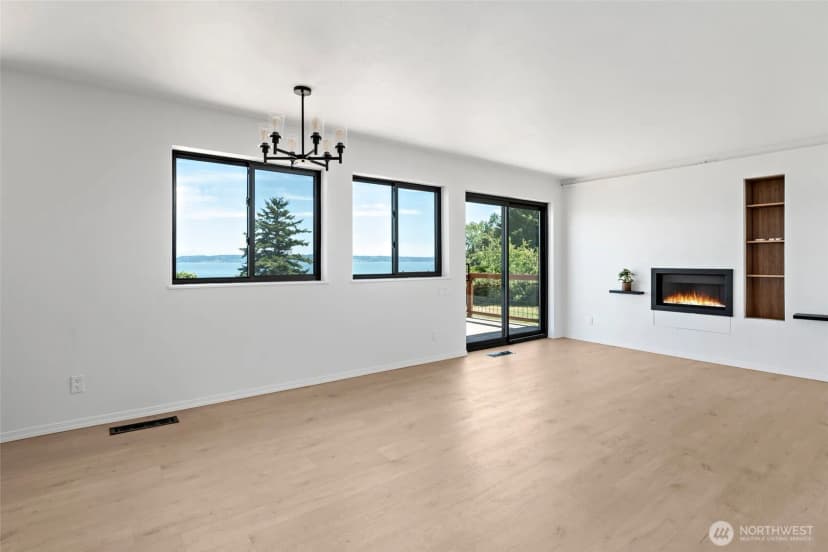 Property photo for 1526 Scenic Heights Road, Oak Harbor photo 8