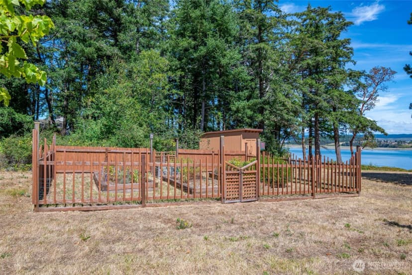 Property photo for 1526 Scenic Heights Road, Oak Harbor photo 30