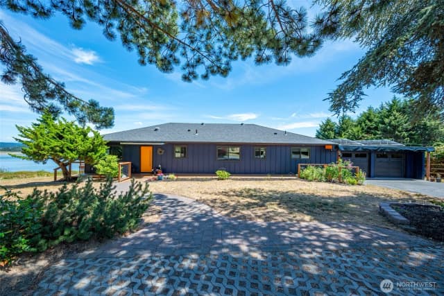 Property photo for 1526 Scenic Heights Road, Oak Harbor photo 5
