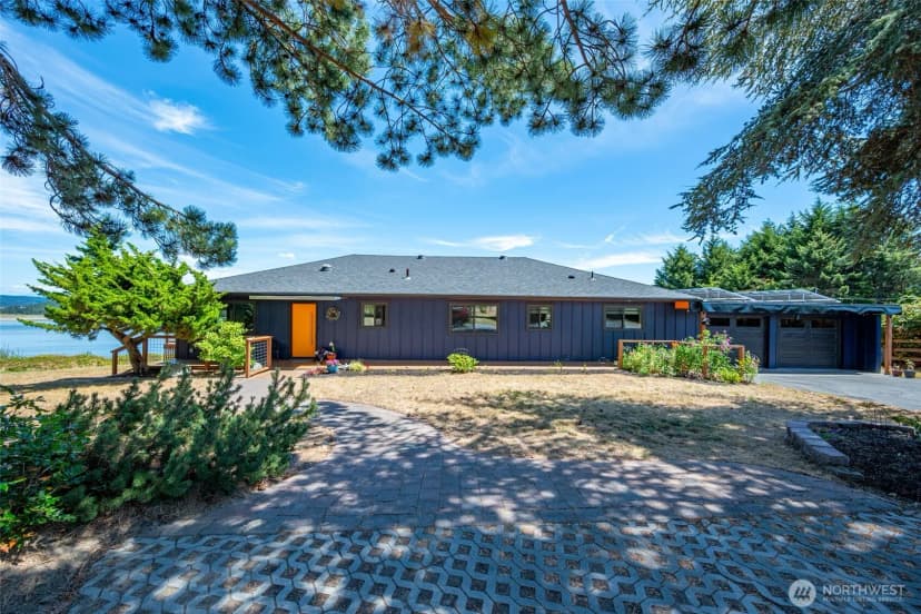 Property photo for 1526 Scenic Heights Road, Oak Harbor photo 5