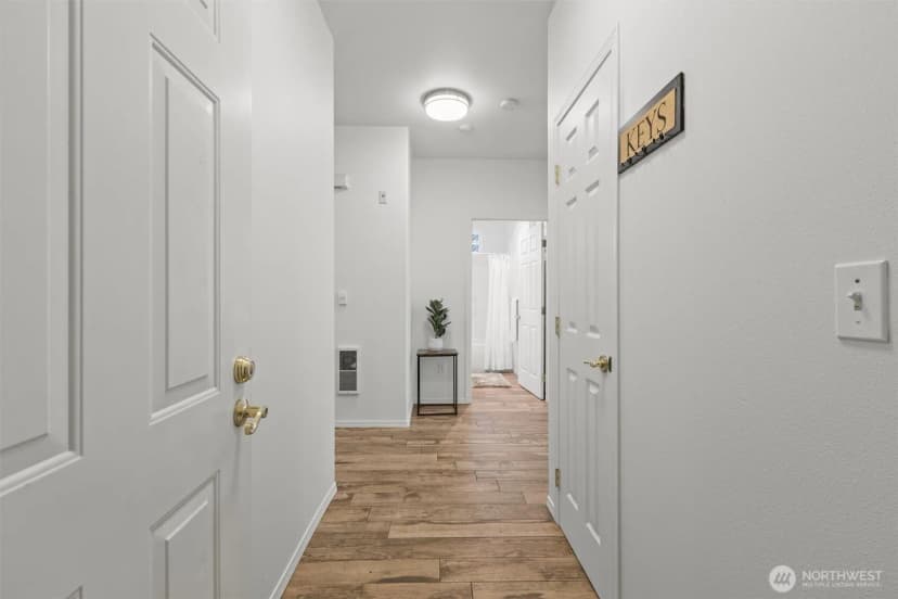 Property photo for 10025 9th Avenue W #e102, Everett photo 3
