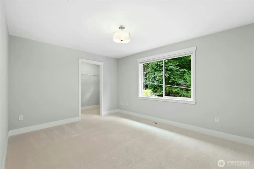 Property photo for 6814 Ne 129th Street, Kirkland photo 25
