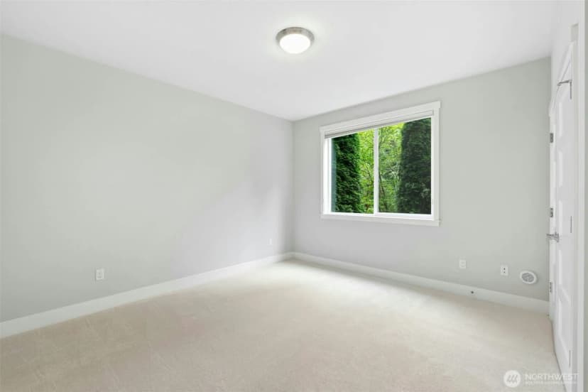 Property photo for 6814 Ne 129th Street, Kirkland photo 33