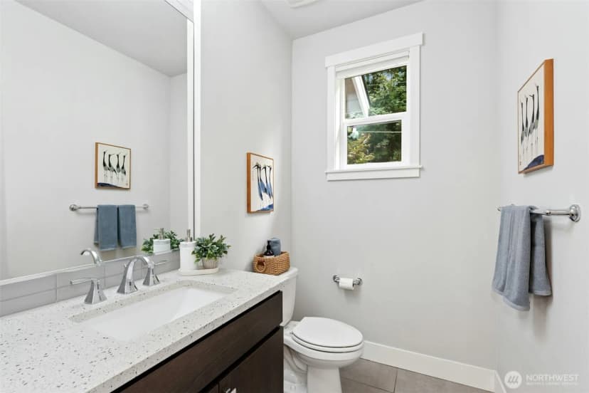 Property photo for 6814 Ne 129th Street, Kirkland photo 15