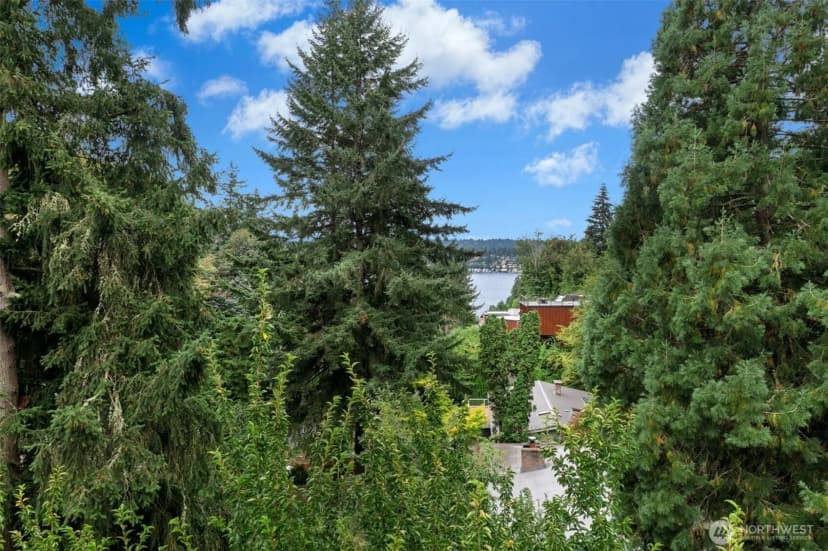 Property photo for 6814 Ne 129th Street, Kirkland photo 18