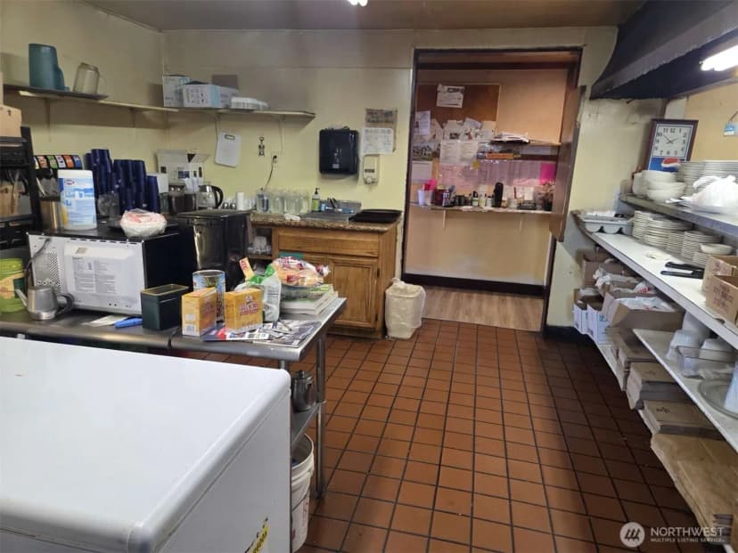 Property photo for 613 Yakima Valley Highway, Sunnyside photo 16