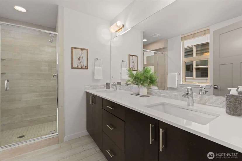 Property photo for 3817 Gilman Avenue W, Seattle photo 12