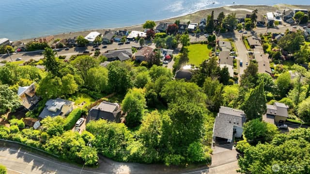 Property photo for 5211 Sw Jacobsen Road, Seattle photo 5