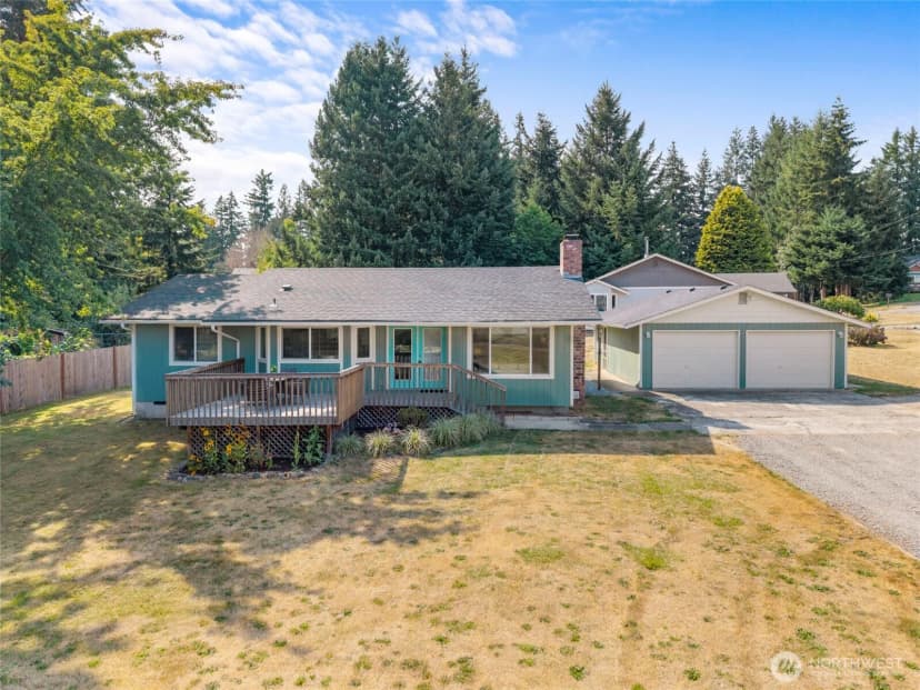 Property photo for 15807 Lawrence Place Se, Yelm photo 2