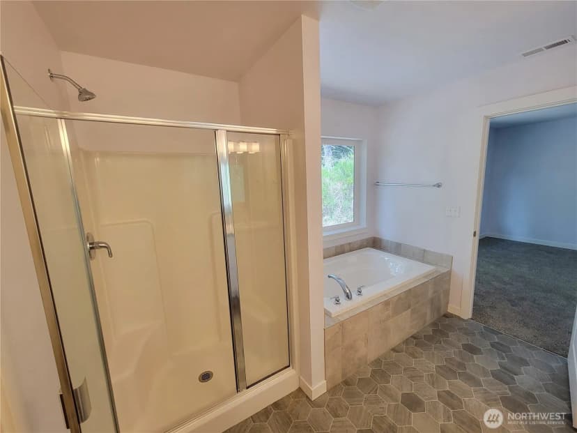 Property photo for 5112 Bear Paw Court Nw, Silverdale photo 25