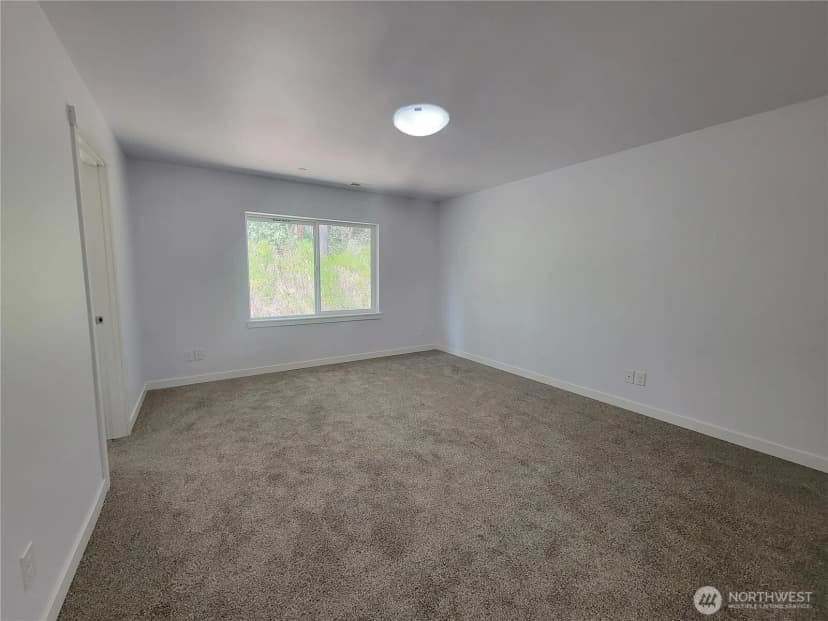 Property photo for 5112 Bear Paw Court Nw, Silverdale photo 10