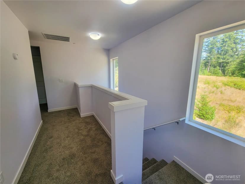 Property photo for 5112 Bear Paw Court Nw, Silverdale photo 18