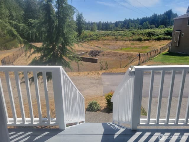 Property photo for 5112 Bear Paw Court Nw, Silverdale photo 2