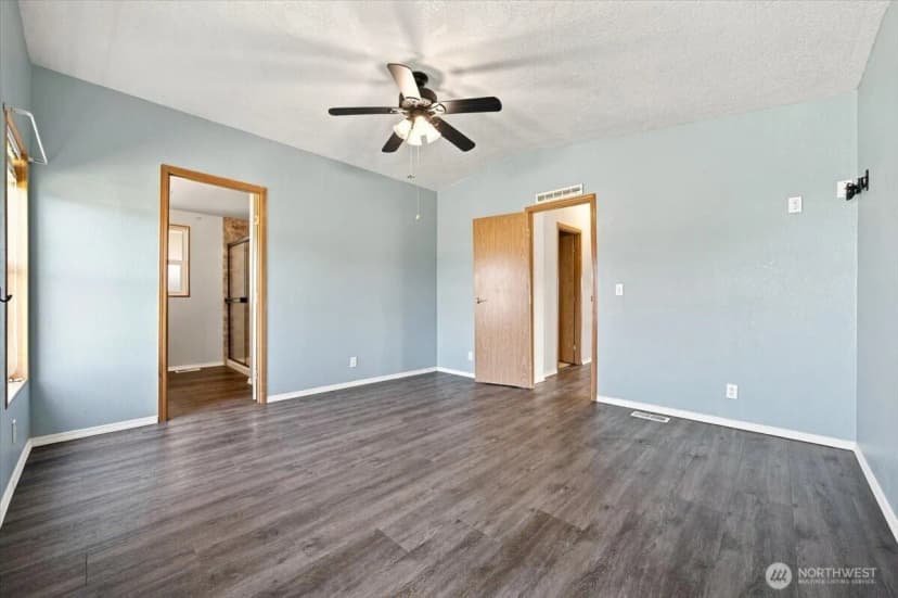 Property photo for 312 S Columbia Center Blvd #106, Kennewick photo 15