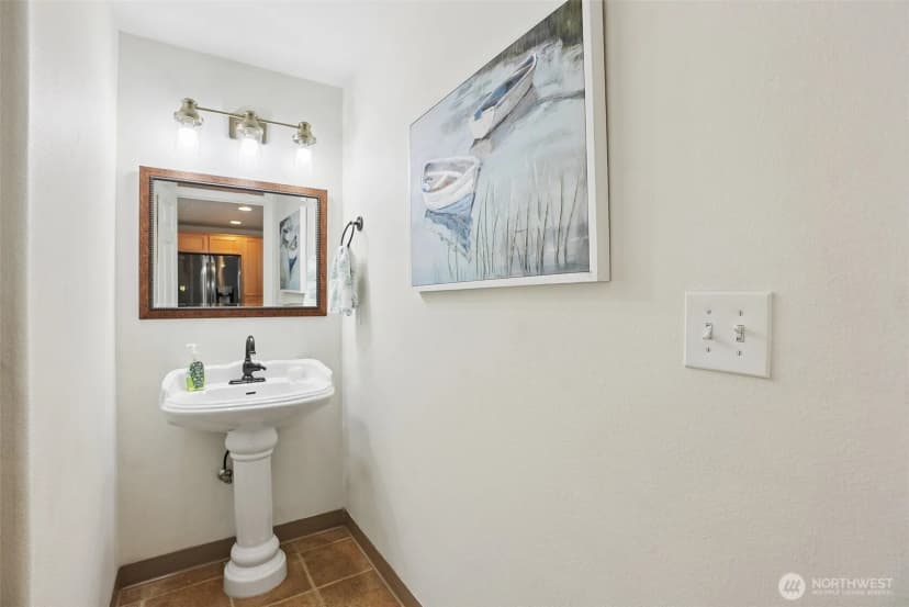 Property photo for 1601 E 4th Way, La Center photo 18