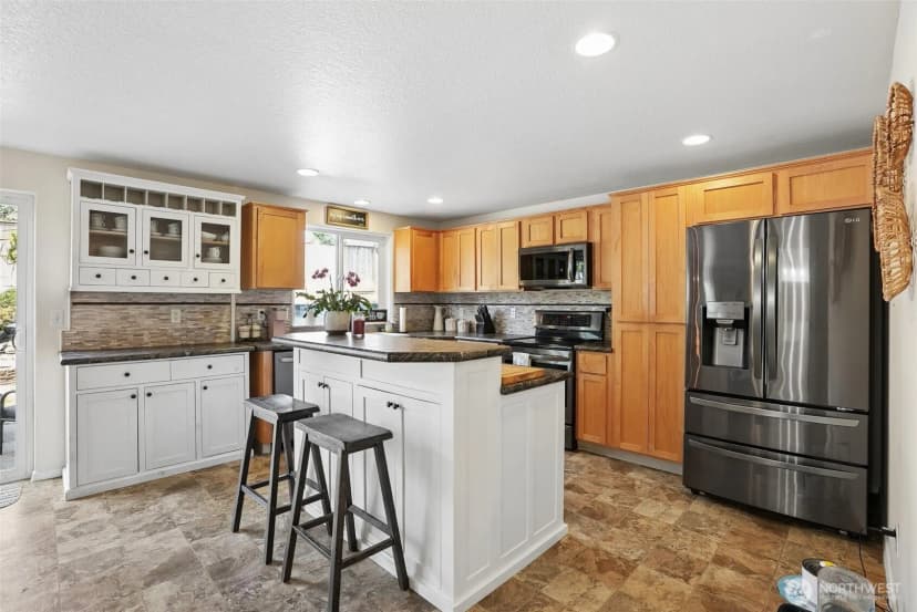 Property photo for 1601 E 4th Way, La Center photo 8