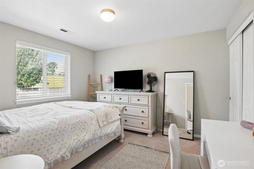 Property photo for 1601 E 4th Way, La Center photo 26