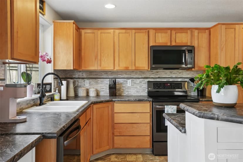 Property photo for 1601 E 4th Way, La Center photo 11