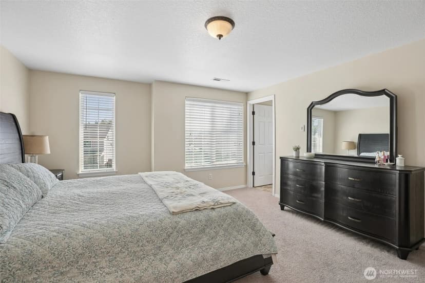 Property photo for 1601 E 4th Way, La Center photo 19