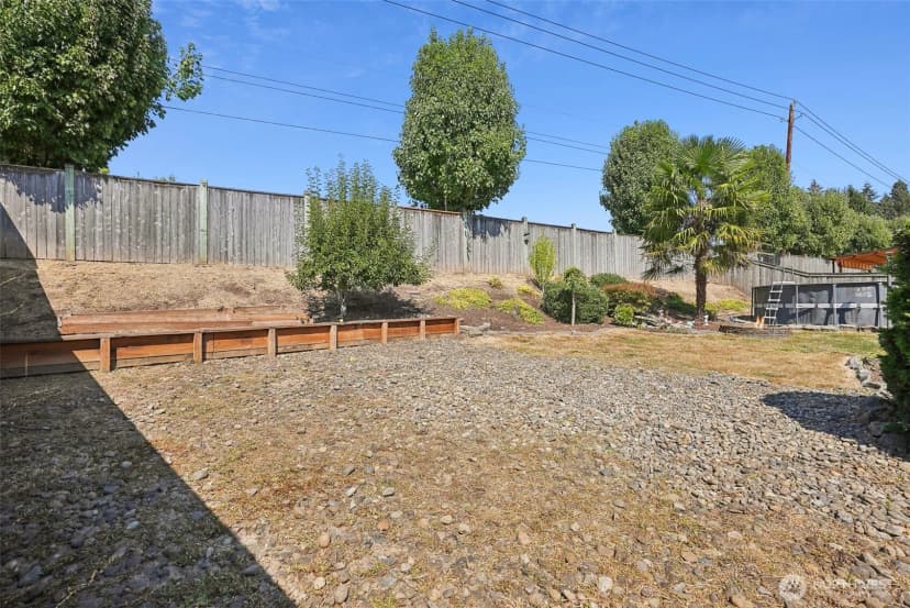 Property photo for 1601 E 4th Way, La Center photo 37