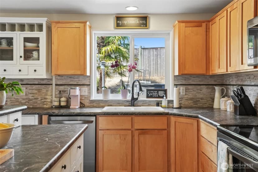 Property photo for 1601 E 4th Way, La Center photo 12