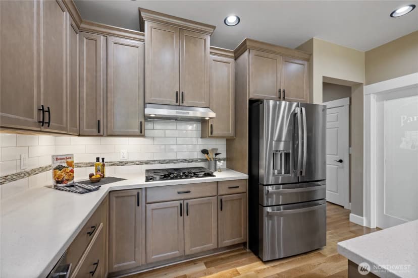 Property photo for 429 Cessna Court E, Eatonville photo 13